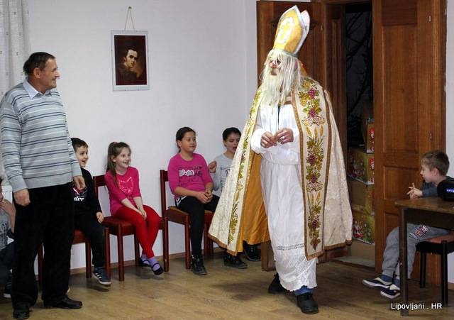 KPD „Karpati“ razigrano i veselo dočekali Sv.Nikolu