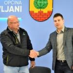Potpisani prvi ugovori o zakupu državnog poljoprivrednog zemljišta na području općine Lipovljani