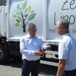 Novo vozilo za prikupljanje komunalnog otpada isporučeno je danas Komunalnom poduzeću Lipkom servisi d.o.o. Lipovljani