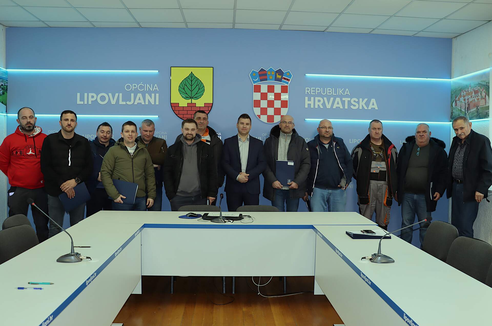 POTPISANI UGOVORI O PRODAJI POLJOPRIVREDNOG ZEMLJIŠTA U VLASNIŠTVU REPUBLIKE HRVATSKE NA PODRUČJU OPĆINE LIPOVLJANI